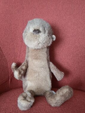 New with Tags Jellycat Brooke Otter Collectible Stuffed Animal 13 Inches Long